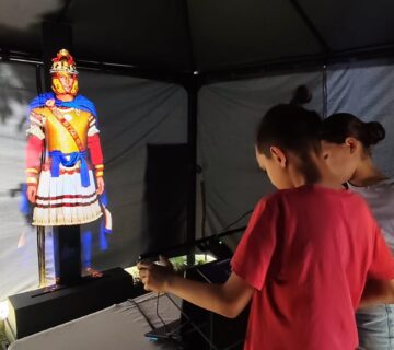 Ljudski hologram rimskog vojnika 3 360x320